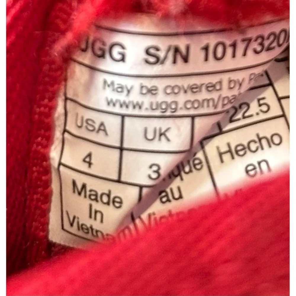UGG Neumel Red Suede Lace Up Chukka Boots Mens Womens‎ Unisex